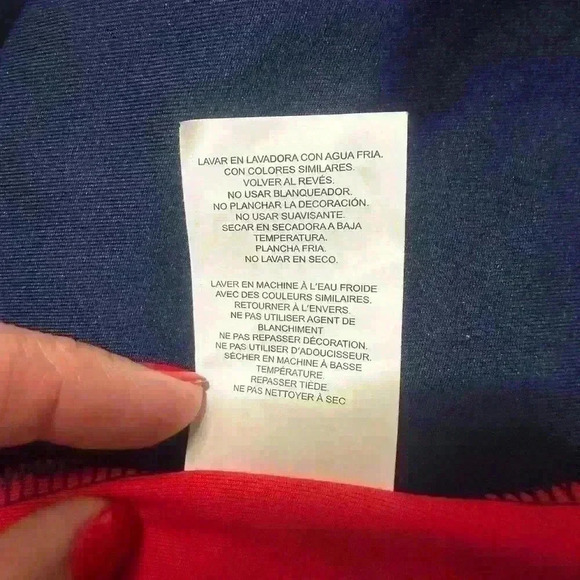 NWT FILA AUTHENTIC WOMEN JACKET - Picture 8 of 12